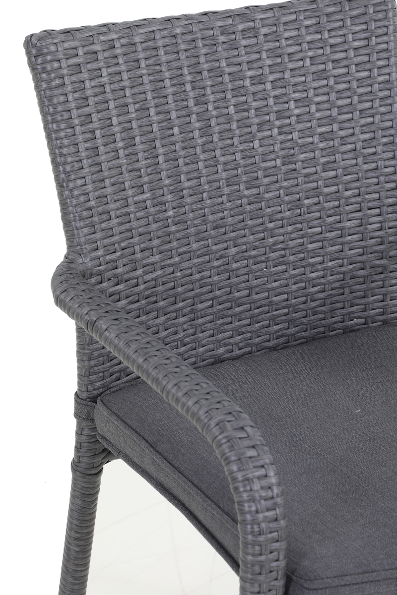 Textural Warmth, Everyday Comfort