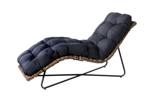 PASSERO Sun Lounger - Angle view on a white background