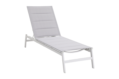 PRIMULA Padded Sunlounge in White - Angle view on a white background