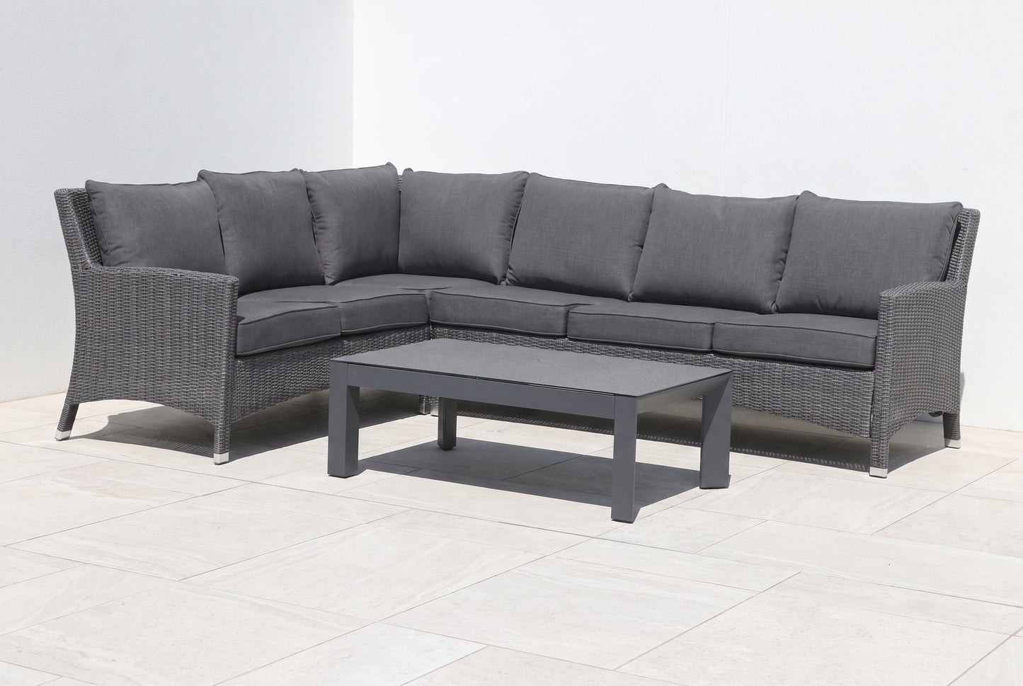 SALICE III 5-Seater Outdoor Corner Lounge Setting on a light porcelain paved terrace