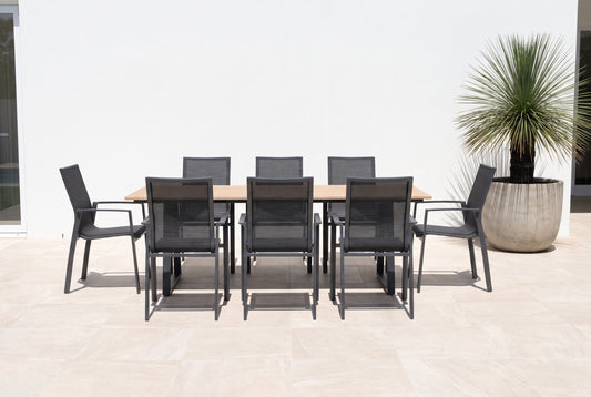 SUSINO IX 8-Seater Outdoor Dining Setting on a light porcelain paved terrace